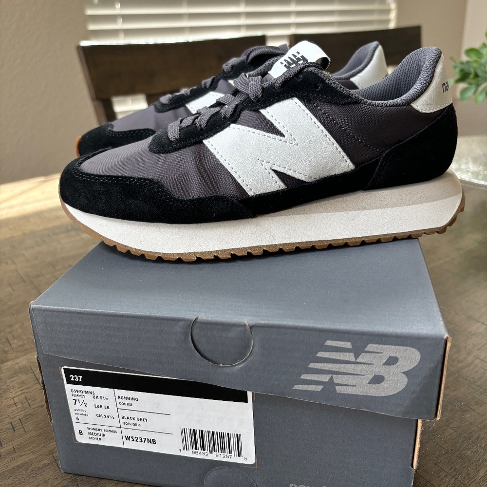 New Balance 237 Women’s Sneakers Black Grey Size 7.5 US